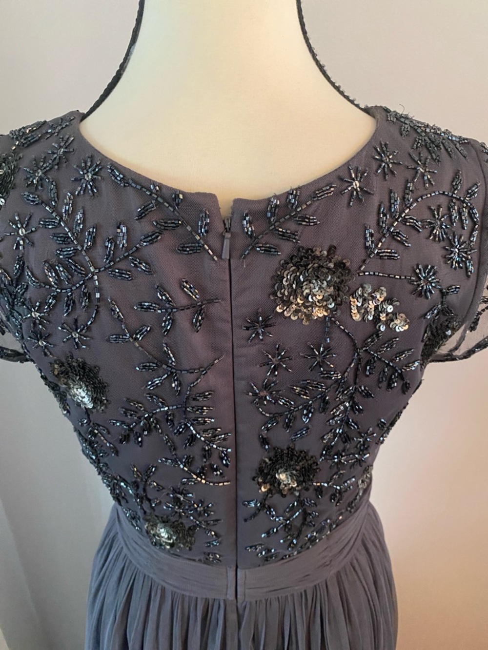 Viola chan size 6  pewter color formal dress - Picture 7 of 8